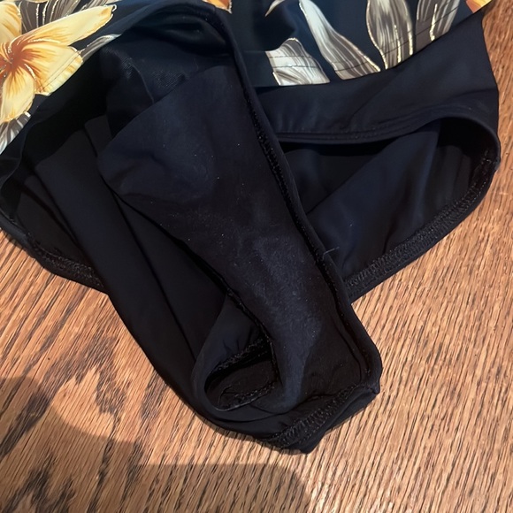 Silhouette Solution Floral Tankini One Piece Swim Suit Size 14 - Picture 3 of 12